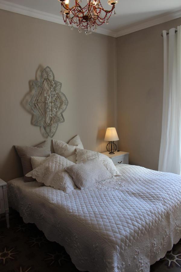 Mas Les Romarins, 10 Min D'Uzes, Piscine Et Grand Jardin Clos, Jeux, Nid De Repos Et Base Pour Activites Dans Le Gard (Adults Only) Exterior foto